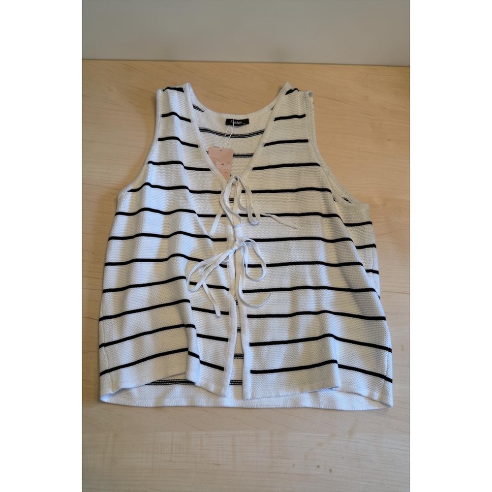 Fashion XL Knit Vest Top White Black Striped Tie Front Sleeveless Sweater